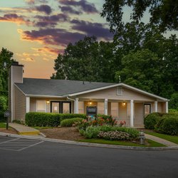 exterior view at Premier Apartments located in Austell, GA