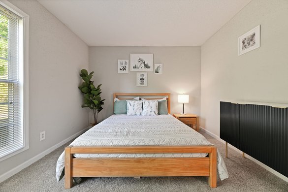 bedroom at Premier Apartments located in Austell, GA